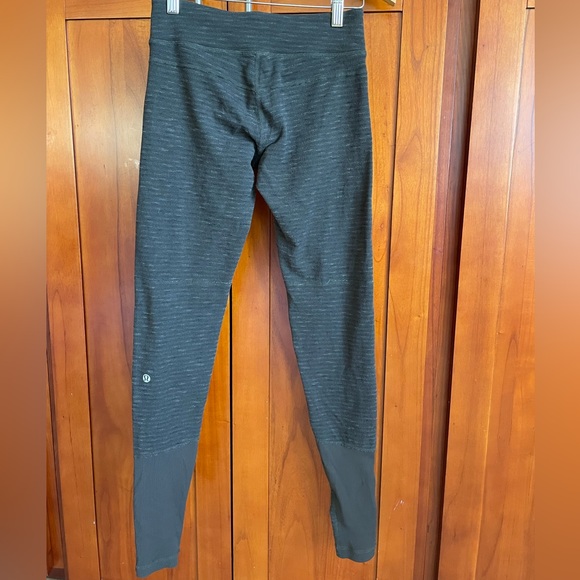 lululemon athletica Shoes - Lululemon size 6 pants